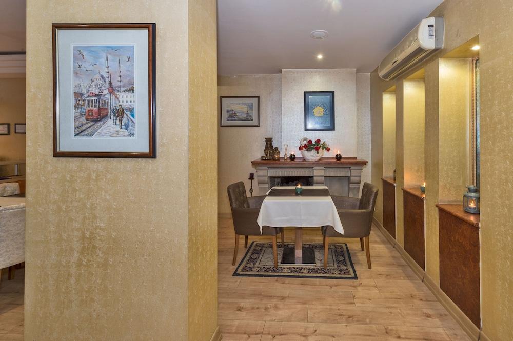Beyaz Kugu Hotel Istanbul Exterior photo