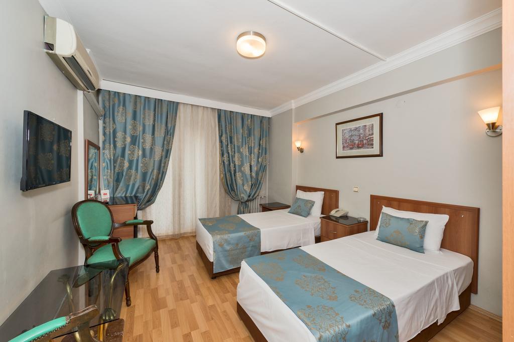 Beyaz Kugu Hotel Istanbul Exterior photo